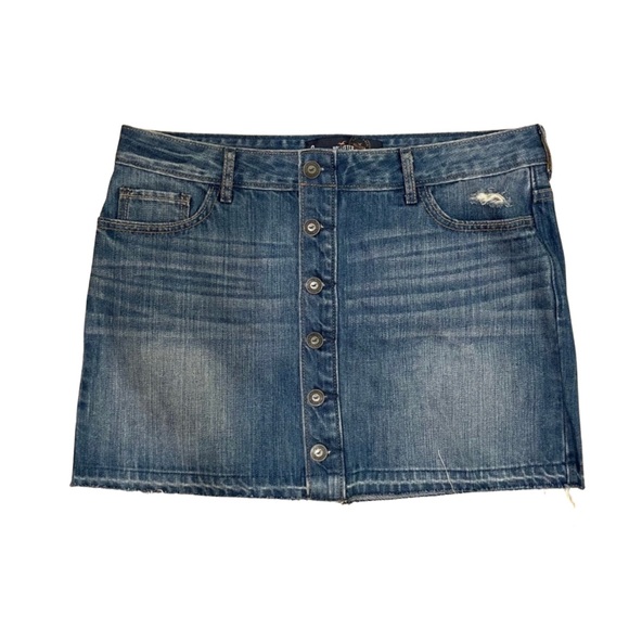 Hollister Denim Button Up Mini Skirt, Pockets and Belt Loop, Size 9, Width 29 - Picture 2 of 12
